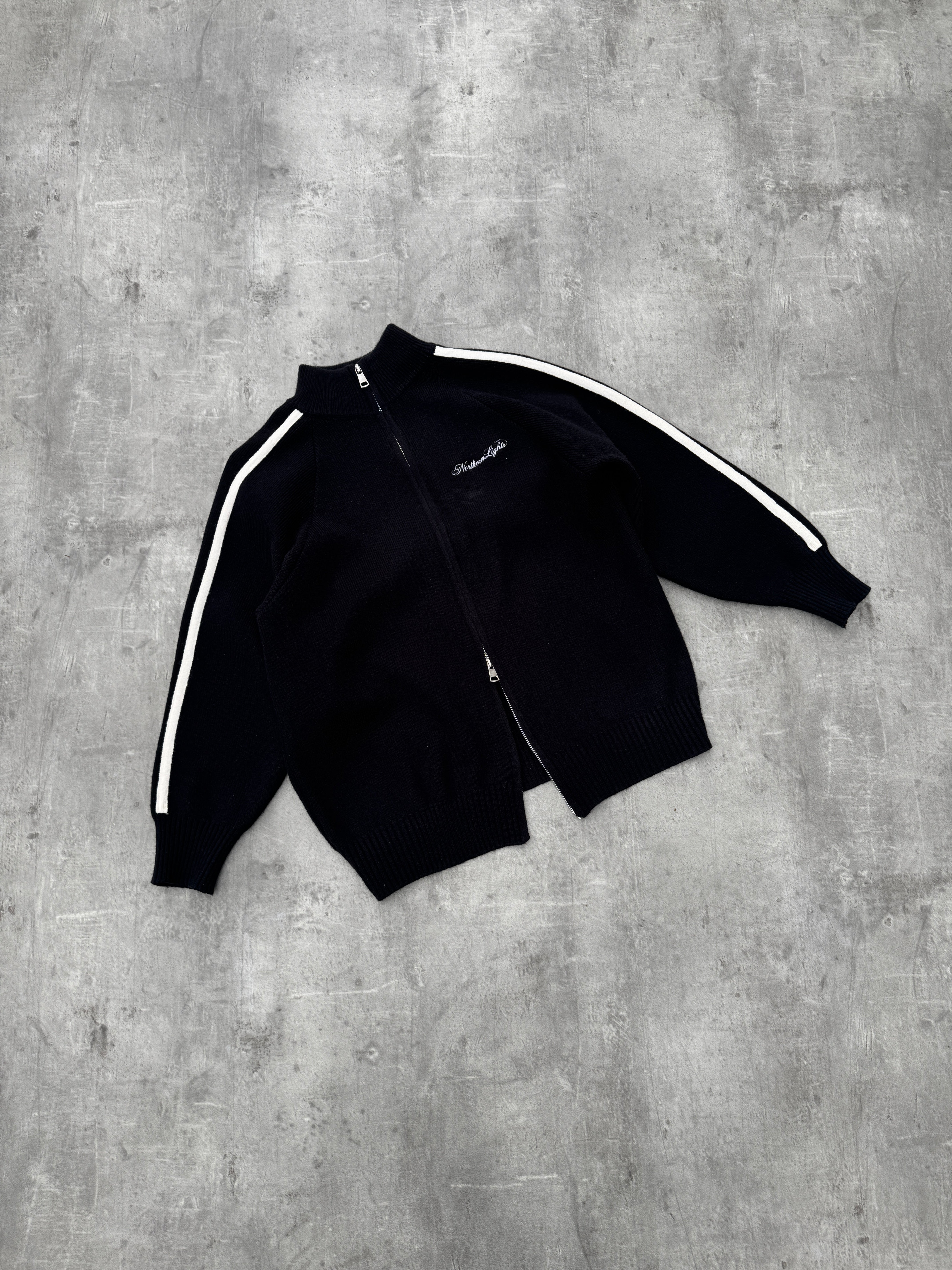 SCRIPTED KNIT ZIP UP